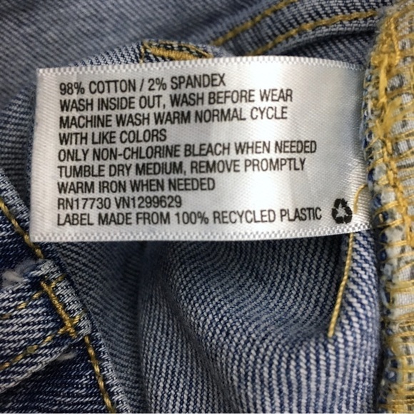 WILD FABLE Jeans Super High Rise Ankle Crop Distressed Light Wash Denim Size 10 - Picture 8 of 10